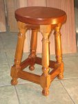 04_kitchen_stool.jpg