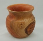 Red Eucalyptus 4c C 640.jpg