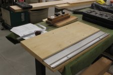 Veritas Shooting Board Fence (3).jpg Veritas Shooting Board Fence (3).jpg