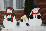 Xmas Lawn Figures 19 -Now they have a child -small.JPG