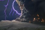 lightning at the volcano.jpg